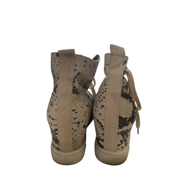 Madden Girl Women's Size 8 Textile Snake Print hidden heel Wedge Sneakers shoe - Picture 3 of 7